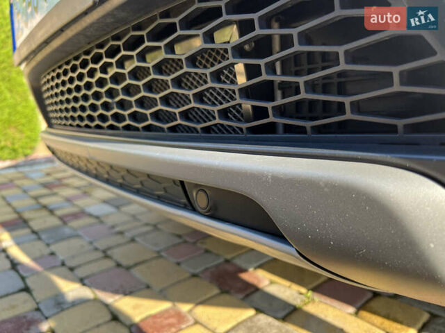 Серый Ленд Ровер Discovery Sport, объемом двигателя 2 л и пробегом 84 тыс. км за 20500 $, фото 17 на Automoto.ua