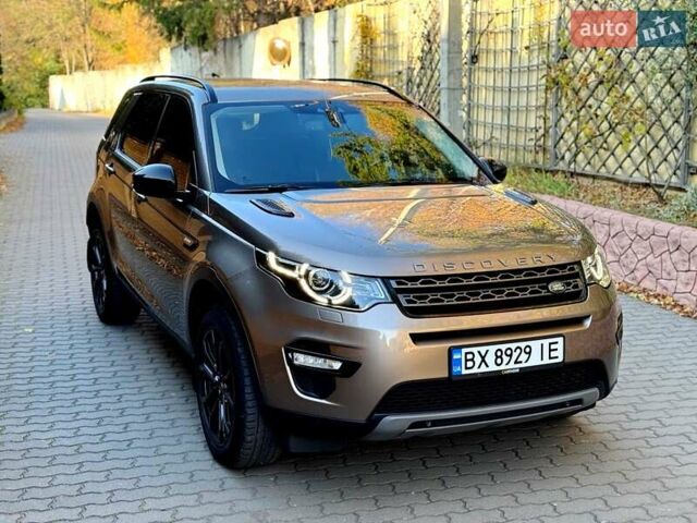 Ленд Ровер Discovery Sport 2017 в Хмельницком на Automoto.ua Серый Ленд Ровер Discovery Sport, объемом двигателя 2 л и пробегом 177 тыс. км за 19900 $, фото 6 на Automoto.ua