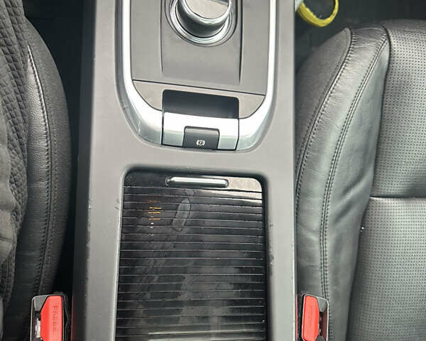 Сірий Ленд Ровер Discovery Sport, об'ємом двигуна 2 л та пробігом 92 тис. км за 17450 $, фото 4 на Automoto.ua