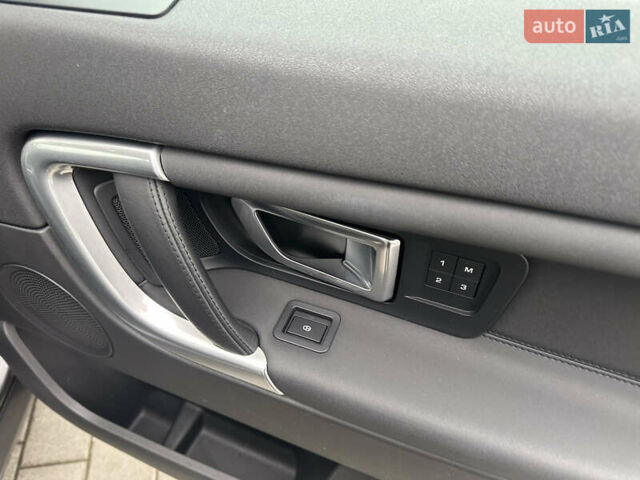 Сірий Ленд Ровер Discovery Sport, об'ємом двигуна 2 л та пробігом 92 тис. км за 17450 $, фото 2 на Automoto.ua