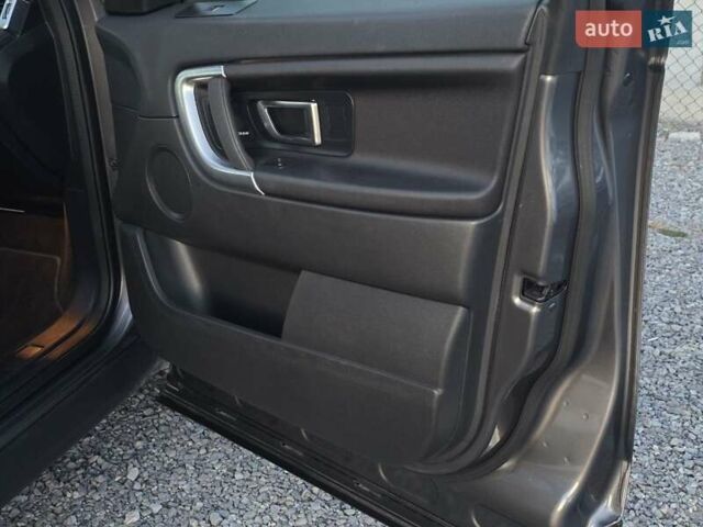 Сірий Ленд Ровер Discovery Sport, об'ємом двигуна 2 л та пробігом 163 тис. км за 19999 $, фото 40 на Automoto.ua
