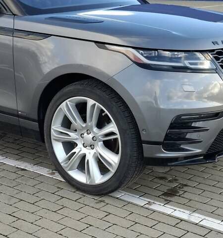 Серый Ленд Ровер Discovery Sport, объемом двигателя 2 л и пробегом 118 тыс. км за 33500 $, фото 7 на Automoto.ua
