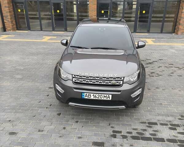 Серый Ленд Ровер Discovery Sport, объемом двигателя 2 л и пробегом 81 тыс. км за 20600 $, фото 5 на Automoto.ua