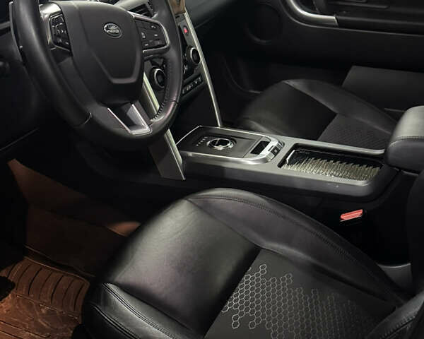 Сірий Ленд Ровер Discovery Sport, об'ємом двигуна 2 л та пробігом 74 тис. км за 19500 $, фото 5 на Automoto.ua