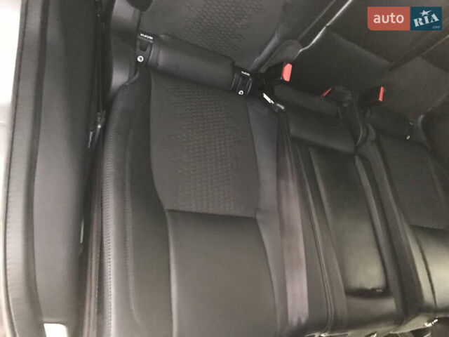 Серый Ленд Ровер Discovery Sport, объемом двигателя 2 л и пробегом 240 тыс. км за 15900 $, фото 13 на Automoto.ua