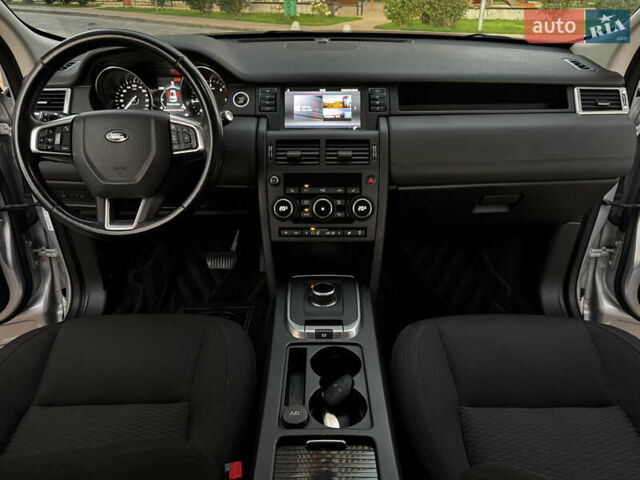 Серый Ленд Ровер Discovery Sport, объемом двигателя 2 л и пробегом 96 тыс. км за 19900 $, фото 19 на Automoto.ua