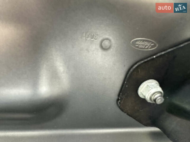 Сірий Ленд Ровер Discovery Sport, об'ємом двигуна 2 л та пробігом 92 тис. км за 17450 $, фото 170 на Automoto.ua