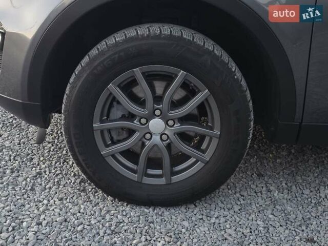 Сірий Ленд Ровер Discovery Sport, об'ємом двигуна 2 л та пробігом 163 тис. км за 19999 $, фото 19 на Automoto.ua