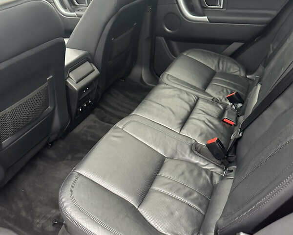 Сірий Ленд Ровер Discovery Sport, об'ємом двигуна 2 л та пробігом 92 тис. км за 17450 $, фото 196 на Automoto.ua