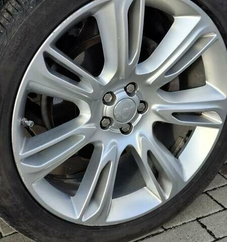 Серый Ленд Ровер Discovery Sport, объемом двигателя 2 л и пробегом 118 тыс. км за 33500 $, фото 18 на Automoto.ua