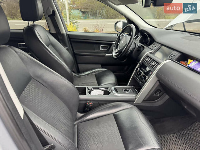 Серый Ленд Ровер Discovery Sport, объемом двигателя 2 л и пробегом 243 тыс. км за 19450 $, фото 29 на Automoto.ua