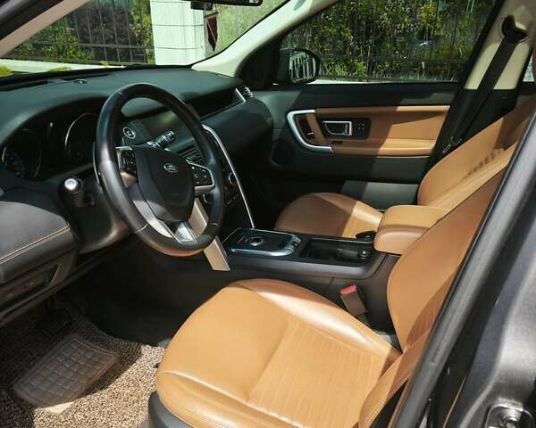 Серый Ленд Ровер Discovery Sport, объемом двигателя 2 л и пробегом 81 тыс. км за 20999 $, фото 11 на Automoto.ua