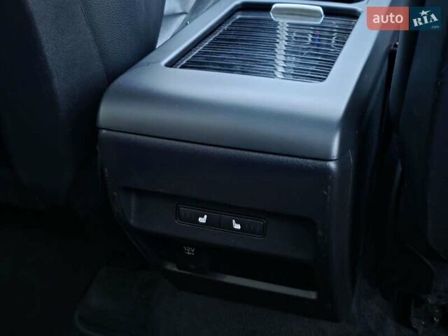 Сірий Ленд Ровер Discovery Sport, об'ємом двигуна 2 л та пробігом 163 тис. км за 19999 $, фото 37 на Automoto.ua