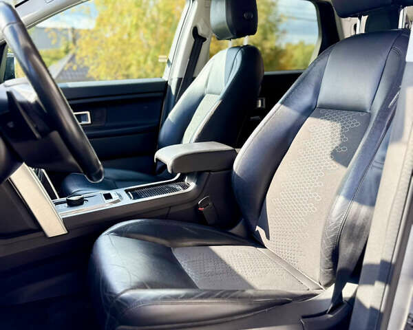 Ленд Ровер Discovery Sport 2017 в Виннице на Automoto.ua Серый Ленд Ровер Discovery Sport, объемом двигателя 2 л и пробегом 132 тыс. км за 16999 $, фото 41 на Automoto.ua