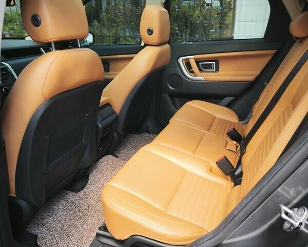 Серый Ленд Ровер Discovery Sport, объемом двигателя 2 л и пробегом 81 тыс. км за 20999 $, фото 12 на Automoto.ua