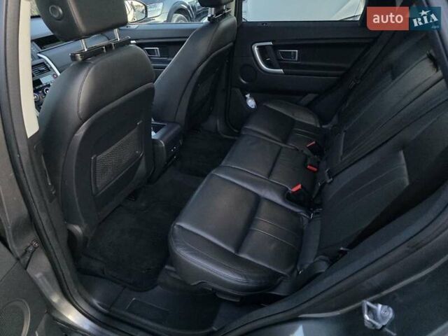 Серый Ленд Ровер Discovery Sport, объемом двигателя 2 л и пробегом 163 тыс. км за 19999 $, фото 28 на Automoto.ua