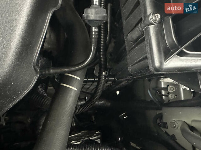 Сірий Ленд Ровер Discovery Sport, об'ємом двигуна 2 л та пробігом 92 тис. км за 17450 $, фото 115 на Automoto.ua