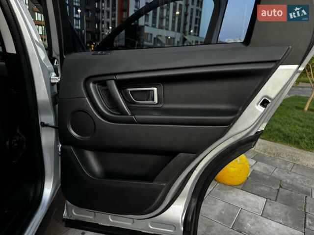 Серый Ленд Ровер Discovery Sport, объемом двигателя 2 л и пробегом 96 тыс. км за 19900 $, фото 15 на Automoto.ua