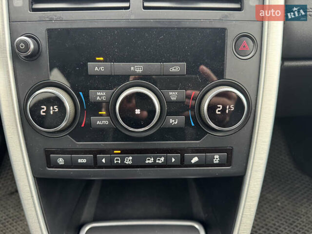 Серый Ленд Ровер Discovery Sport, объемом двигателя 2 л и пробегом 243 тыс. км за 19450 $, фото 20 на Automoto.ua