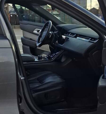 Серый Ленд Ровер Discovery Sport, объемом двигателя 2 л и пробегом 118 тыс. км за 33500 $, фото 20 на Automoto.ua