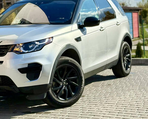 Ленд Ровер Discovery Sport 2017 в Виннице на Automoto.ua Серый Ленд Ровер Discovery Sport, объемом двигателя 2 л и пробегом 132 тыс. км за 16999 $, фото 7 на Automoto.ua