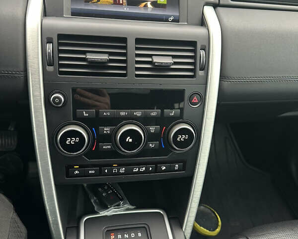 Сірий Ленд Ровер Discovery Sport, об'ємом двигуна 2 л та пробігом 92 тис. км за 17450 $, фото 3 на Automoto.ua