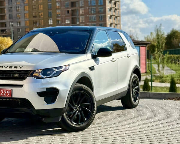 Ленд Ровер Discovery Sport 2017 в Виннице на Automoto.ua Серый Ленд Ровер Discovery Sport, объемом двигателя 2 л и пробегом 132 тыс. км за 16999 $, фото 9 на Automoto.ua