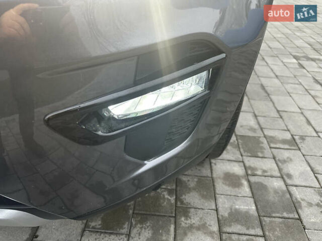 Сірий Ленд Ровер Discovery Sport, об'ємом двигуна 2 л та пробігом 92 тис. км за 17450 $, фото 118 на Automoto.ua