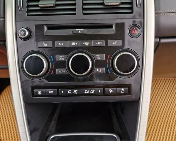 Серый Ленд Ровер Discovery Sport, объемом двигателя 2 л и пробегом 167 тыс. км за 21800 $, фото 16 на Automoto.ua