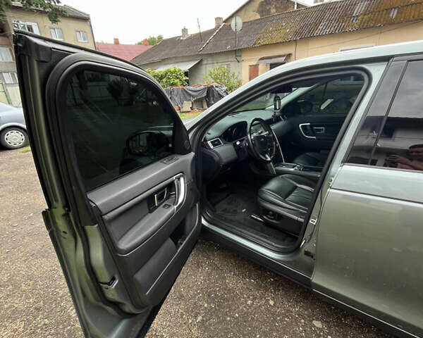 Серый Ленд Ровер Discovery Sport, объемом двигателя 2 л и пробегом 154 тыс. км за 18500 $, фото 11 на Automoto.ua