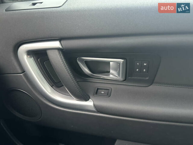 Сірий Ленд Ровер Discovery Sport, об'ємом двигуна 2 л та пробігом 92 тис. км за 17450 $, фото 6 на Automoto.ua