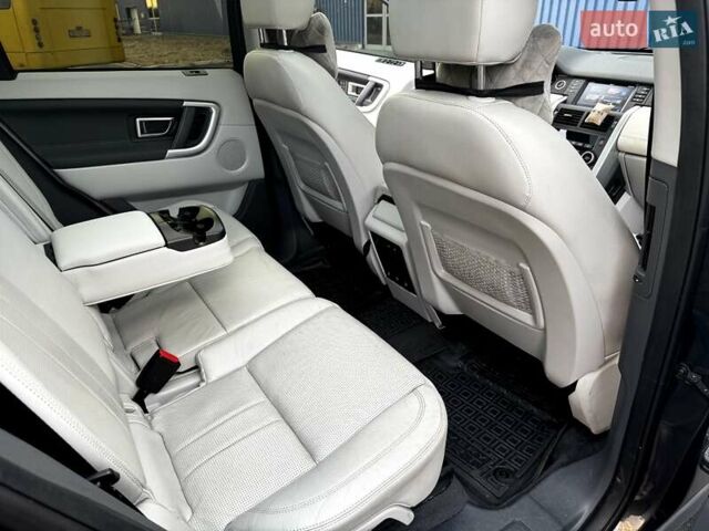 Серый Ленд Ровер Discovery Sport, объемом двигателя 2 л и пробегом 110 тыс. км за 24600 $, фото 16 на Automoto.ua