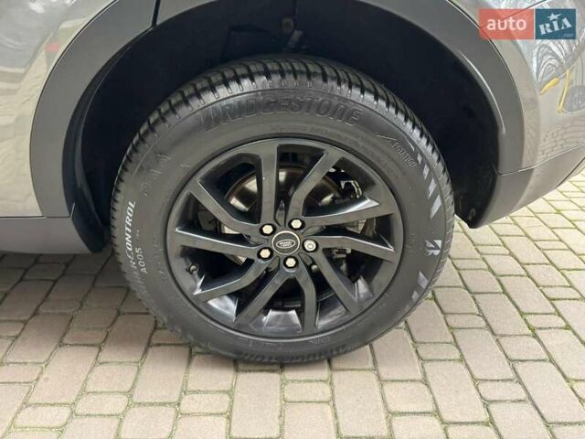 Серый Ленд Ровер Discovery Sport, объемом двигателя 2 л и пробегом 51 тыс. км за 22000 $, фото 24 на Automoto.ua
