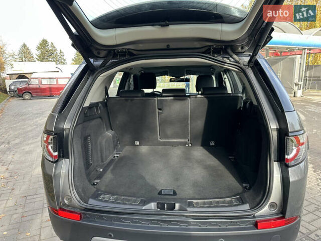 Серый Ленд Ровер Discovery Sport, объемом двигателя 2 л и пробегом 167 тыс. км за 21999 $, фото 20 на Automoto.ua