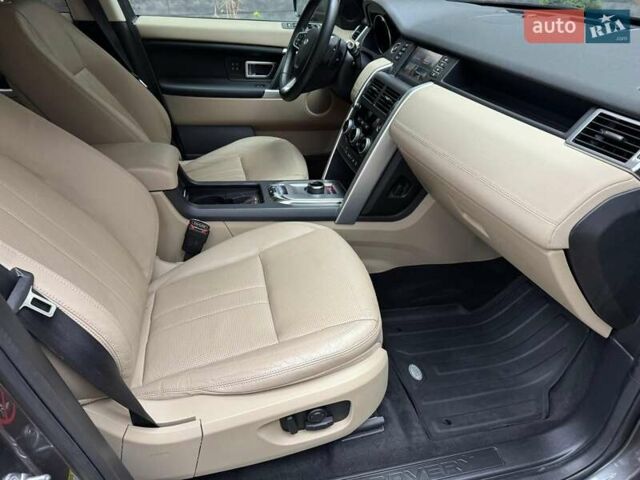 Серый Ленд Ровер Discovery Sport, объемом двигателя 2 л и пробегом 51 тыс. км за 22000 $, фото 40 на Automoto.ua