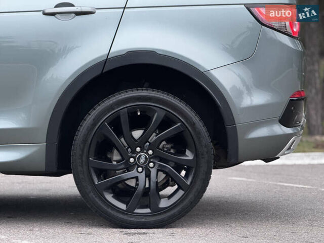 Серый Ленд Ровер Discovery Sport, объемом двигателя 2 л и пробегом 125 тыс. км за 19950 $, фото 12 на Automoto.ua