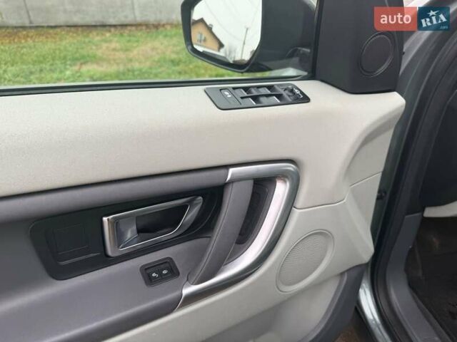 Серый Ленд Ровер Discovery Sport, объемом двигателя 2 л и пробегом 210 тыс. км за 18800 $, фото 6 на Automoto.ua