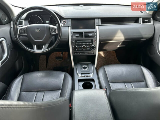 Серый Ленд Ровер Discovery Sport, объемом двигателя 2 л и пробегом 167 тыс. км за 21999 $, фото 25 на Automoto.ua