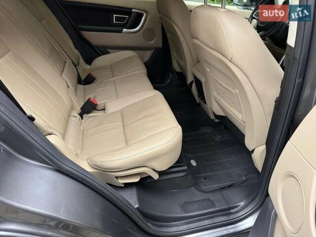 Серый Ленд Ровер Discovery Sport, объемом двигателя 2 л и пробегом 51 тыс. км за 22000 $, фото 58 на Automoto.ua