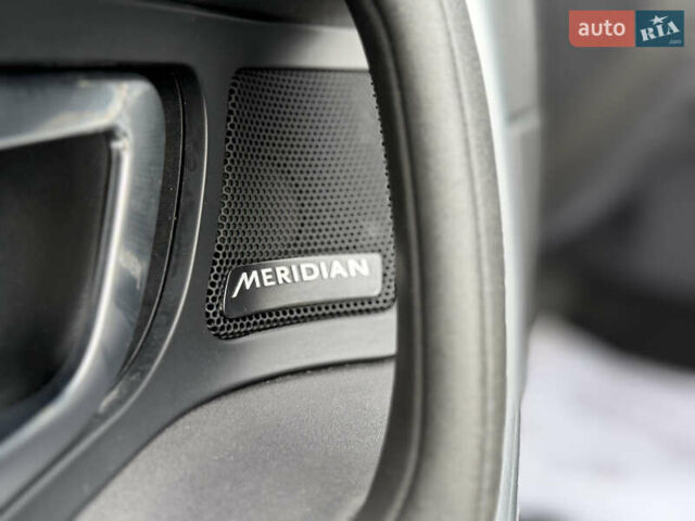 Серый Ленд Ровер Discovery Sport, объемом двигателя 2 л и пробегом 167 тыс. км за 16999 $, фото 21 на Automoto.ua