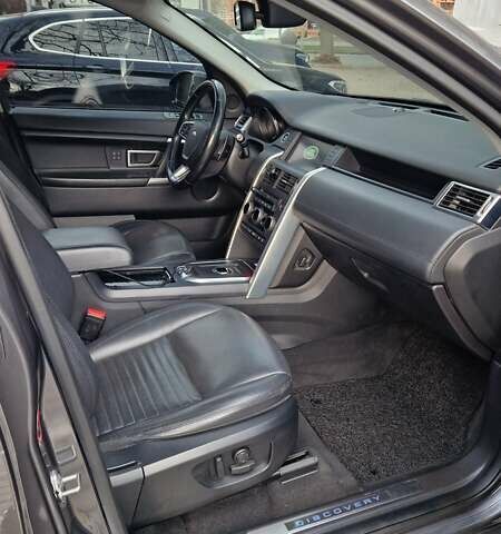 Серый Ленд Ровер Discovery Sport, объемом двигателя 2 л и пробегом 185 тыс. км за 23400 $, фото 3 на Automoto.ua