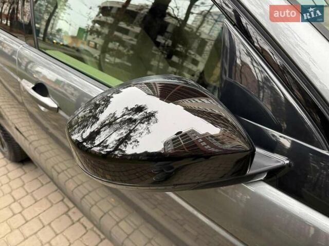 Серый Ленд Ровер Discovery Sport, объемом двигателя 2 л и пробегом 51 тыс. км за 22000 $, фото 22 на Automoto.ua