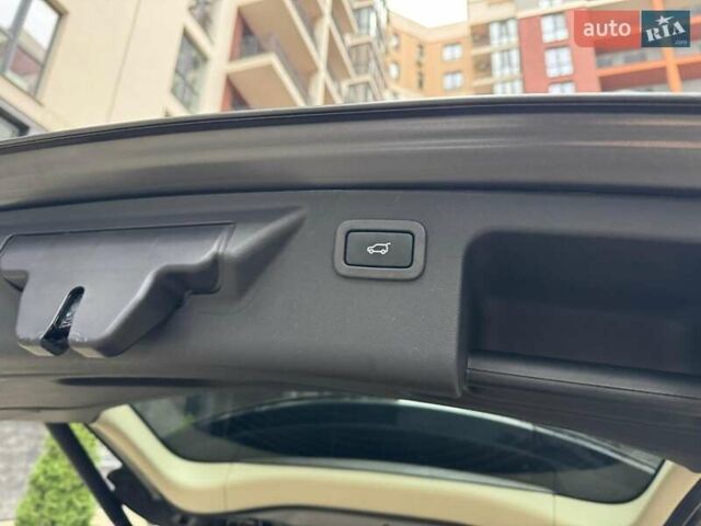 Серый Ленд Ровер Discovery Sport, объемом двигателя 2 л и пробегом 51 тыс. км за 22000 $, фото 21 на Automoto.ua