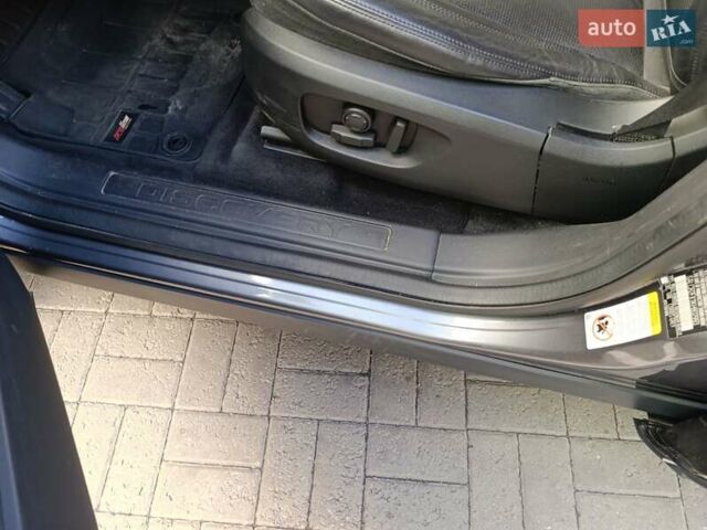 Серый Ленд Ровер Discovery Sport, объемом двигателя 2 л и пробегом 93 тыс. км за 22000 $, фото 35 на Automoto.ua
