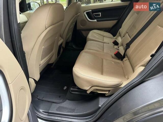 Серый Ленд Ровер Discovery Sport, объемом двигателя 2 л и пробегом 51 тыс. км за 22000 $, фото 52 на Automoto.ua