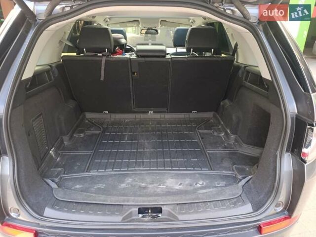 Серый Ленд Ровер Discovery Sport, объемом двигателя 2 л и пробегом 93 тыс. км за 22000 $, фото 41 на Automoto.ua