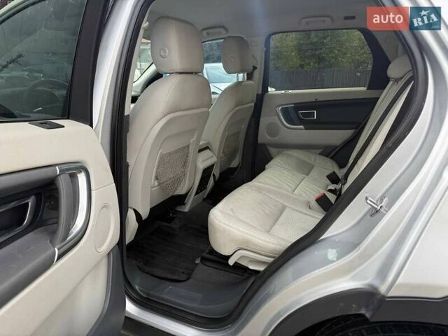 Серый Ленд Ровер Discovery Sport, объемом двигателя 2 л и пробегом 246 тыс. км за 12900 $, фото 11 на Automoto.ua