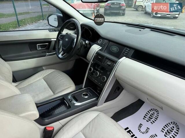 Серый Ленд Ровер Discovery Sport, объемом двигателя 2 л и пробегом 246 тыс. км за 12900 $, фото 12 на Automoto.ua