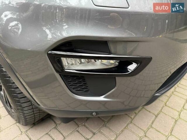 Серый Ленд Ровер Discovery Sport, объемом двигателя 2 л и пробегом 51 тыс. км за 22000 $, фото 31 на Automoto.ua