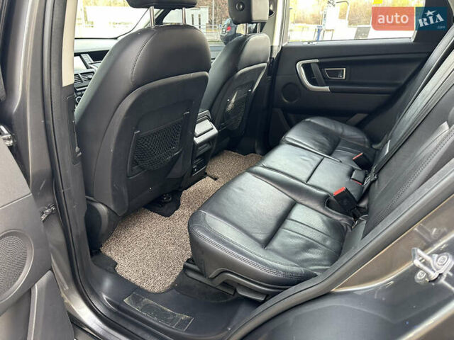 Серый Ленд Ровер Discovery Sport, объемом двигателя 2 л и пробегом 167 тыс. км за 21999 $, фото 23 на Automoto.ua